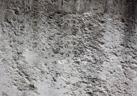 雄县灌浆料表面起粉、返砂是什么原因造成的？